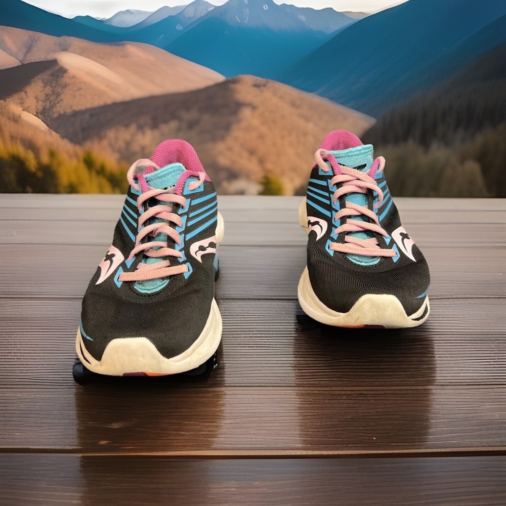 Size 7 - Saucony Kinvara 12 Future M